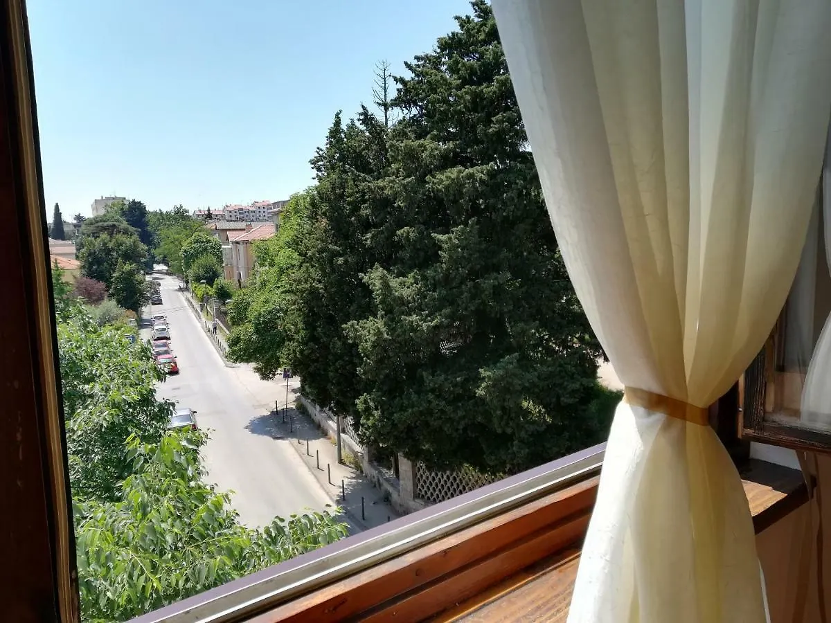Apartment Maestral Pula Croatia